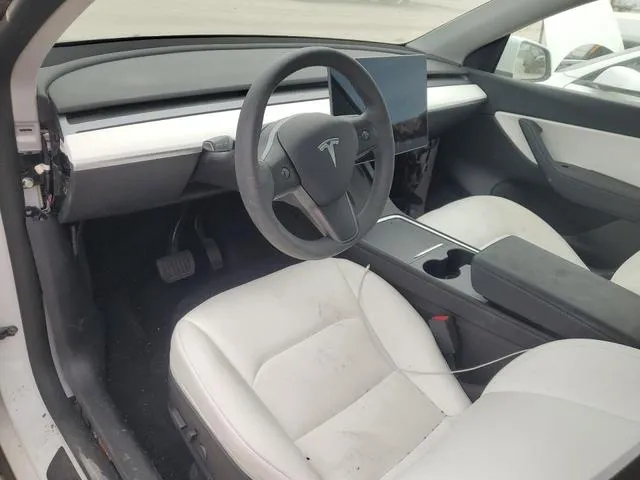 5YJYGDEEXMF243171 2021 2021 Tesla MODEL Y 8