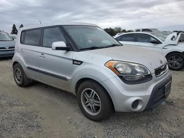 KNDJT2A59D7772477 2013 2013 KIA Soul 4