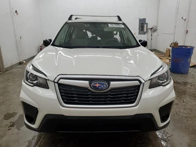 JF2SKAAC6KH449240 2019 2019 Subaru Forester 5