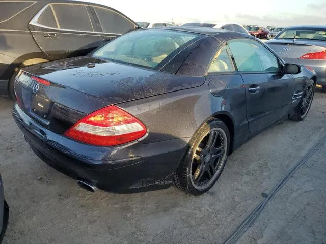 WDBSK71FX8F137257 2008 2008 Mercedes-Benz SL-Class- 550 3