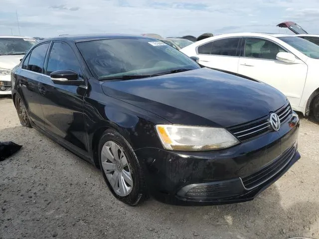 3VWDX7AJ3DM257540 2013 2013 Volkswagen Jetta- SE 4