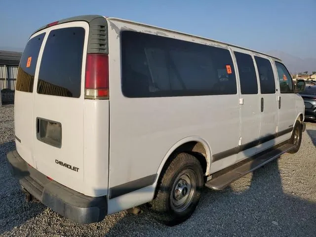 1GAHG39R321113335 2002 2002 Chevrolet Express 3