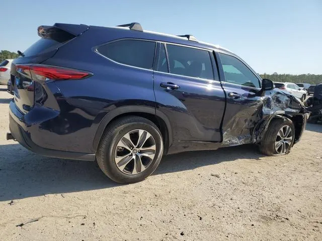 5TDGARAH9NS512333 2022 2022 Toyota Highlander- Hybrid Xle 3