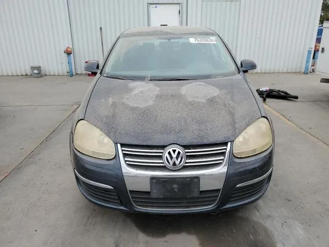 3VWPG71K55M647787 2005 2005 Volkswagen New Beetle- Value 5