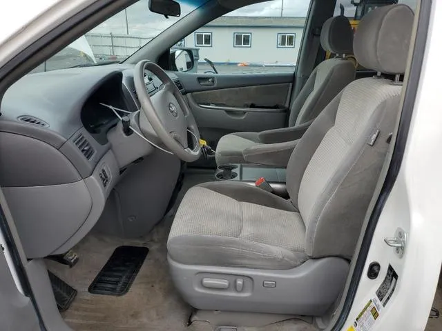 5TDZK23C28S198592 2008 2008 Toyota Sienna- CE 7