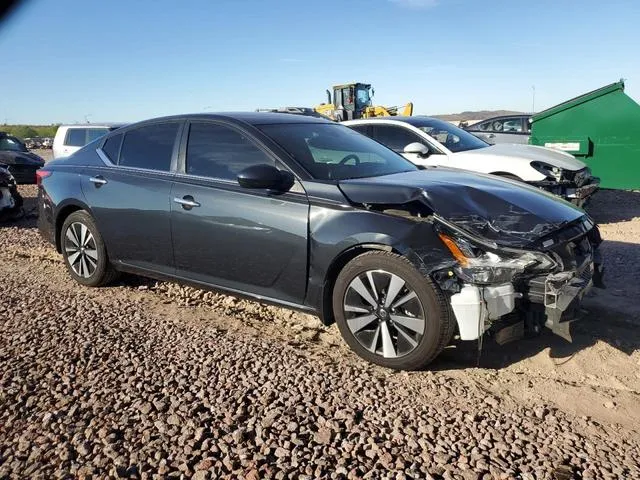 1N4BL4DV1NN351240 2022 2022 Nissan Altima- SV 4