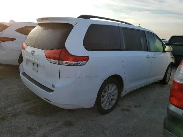 5TDJK3DC5ES071560 2014 2014 Toyota Sienna- LE 3