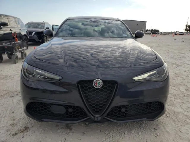 ZARFAMBN7M7640085 2021 2021 Alfa Romeo Giulia- TI 5