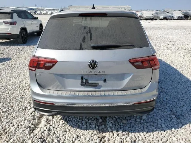 3VV3B7AX2PM072757 2023 2023 Volkswagen Tiguan- SE 6