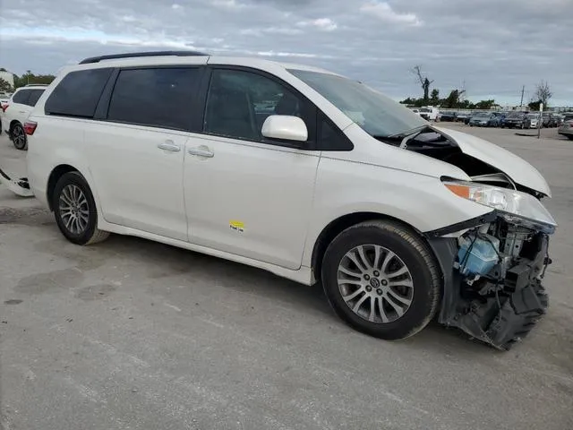 5TDYZ3DC9LS055675 2020 2020 Toyota Sienna- Xle 4