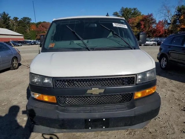 1GCWGBFP1K1240466 2019 2019 Chevrolet Express 5