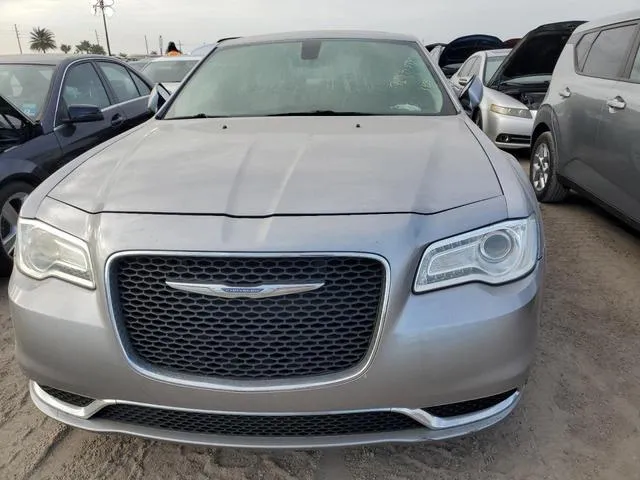 2C3CCAAG8GH235519 2016 2016 Chrysler 300- Limited 5