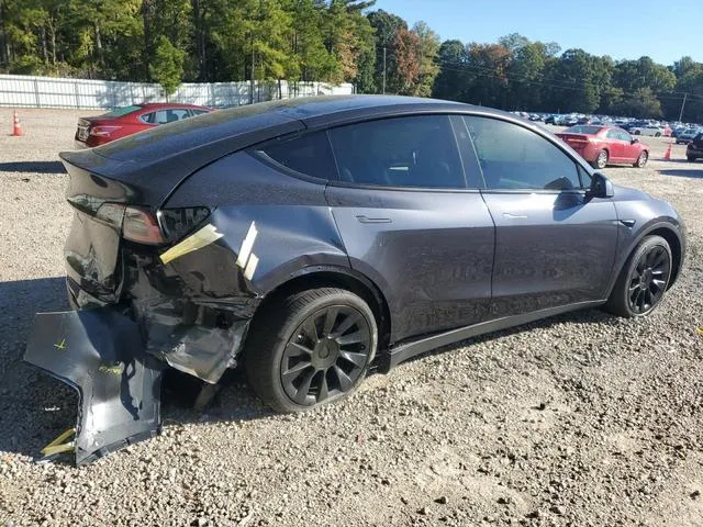 7SAYGAEE3RF117727 2024 2024 Tesla MODEL Y 3