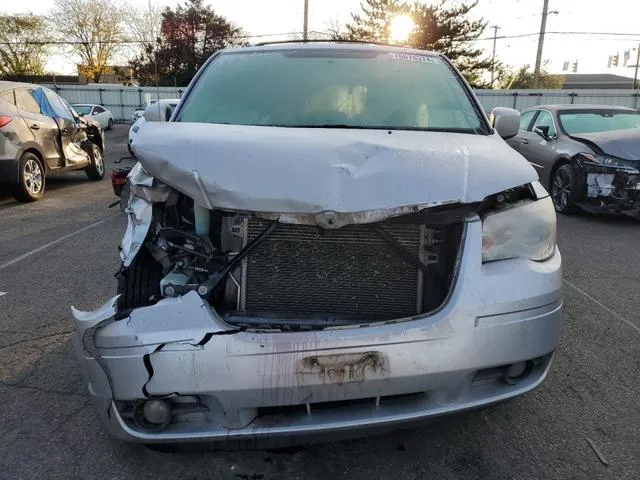 2A8HR54P18R699422 2008 2008 Chrysler Town and Country- Touring 5