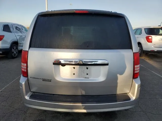 2A8HR54P18R699422 2008 2008 Chrysler Town and Country- Touring 6