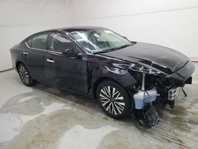 1N4BL4DV1RN379335 2024 2024 Nissan Altima- SV 4