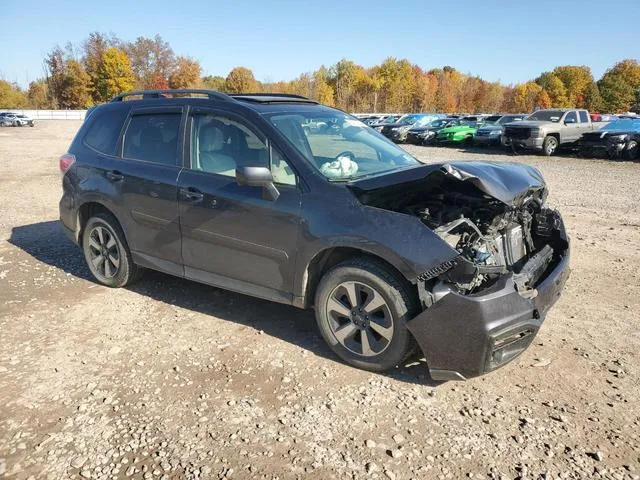 JF2SJAGC1HH567781 2017 2017 Subaru Forester- 2-5I Premium 4