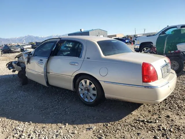 1LNHM83W53Y683451 2003 2003 Lincoln Town Car- Cartier 2