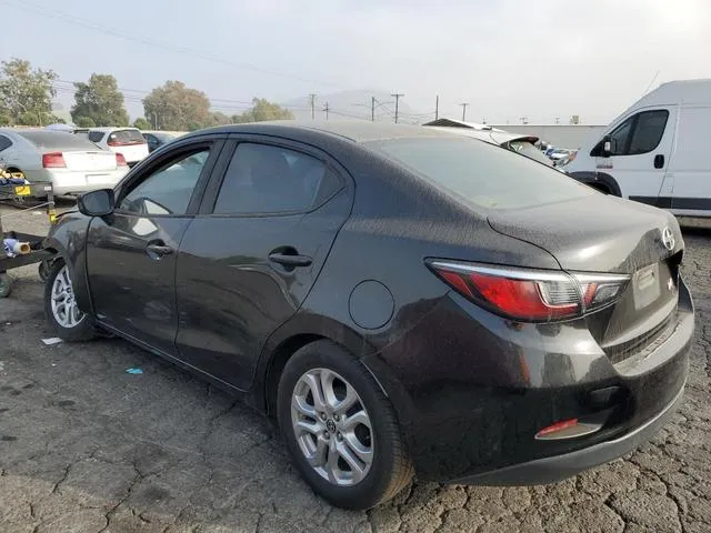 3MYDLBZV9GY129570 2016 2016 Toyota Scion 2