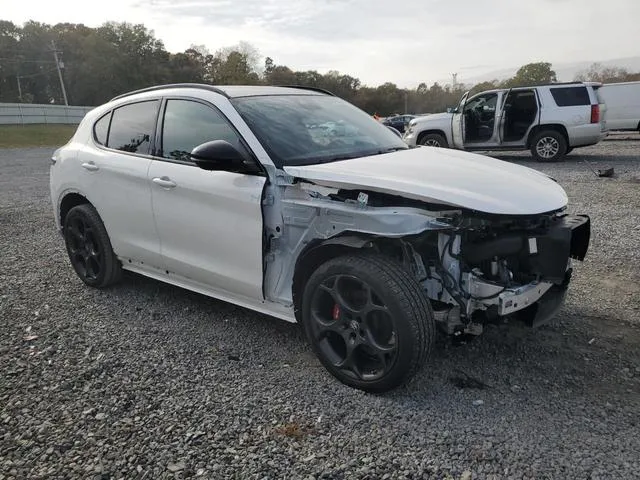 ZASPAKBN8R7D82810 2024 2024 Alfa Romeo Stelvio- TI 4