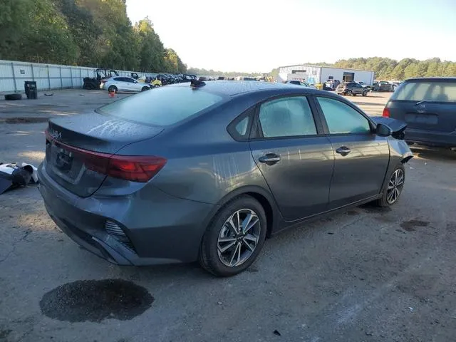 3KPF24AD8RE827567 2024 2024 KIA Forte- LX 3