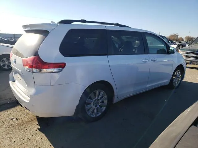 5TDDK3DC3DS071312 2013 2013 Toyota Sienna- Xle 3