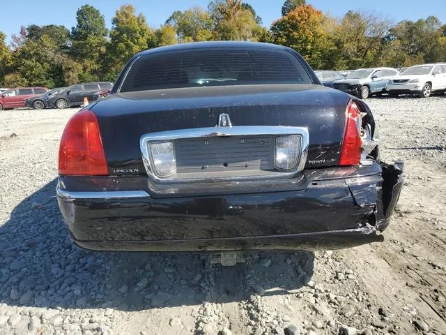 1LNHM83V17Y613278 2007 2007 Lincoln Town Car- Designer 6