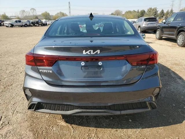 3KPF24AD1RE727469 2024 2024 KIA Forte- LX 6