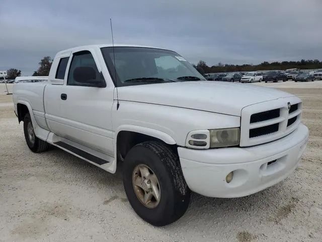 3B7HF13Z5YG161646 2000 2000 Dodge RAM 1500 4