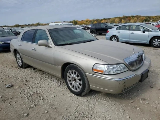 1LNHM82W07Y624752 2007 2007 Lincoln Town Car- Signature Lim 4