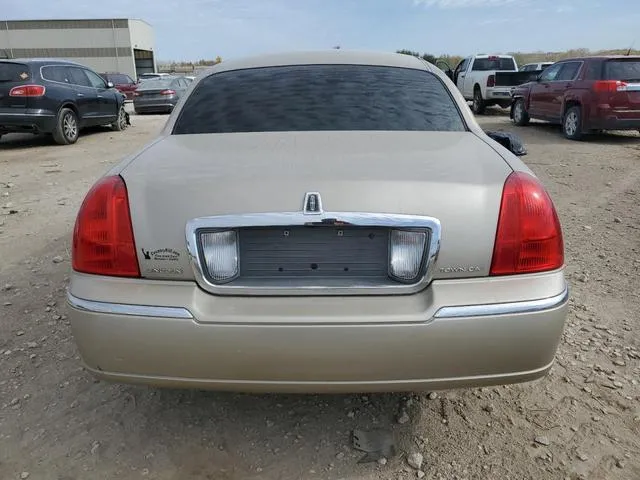 1LNHM82W07Y624752 2007 2007 Lincoln Town Car- Signature Lim 6