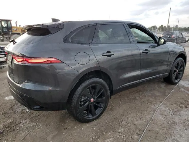 SADCJ2EX0NA693184 2022 2022 Jaguar F-Pace- S 3