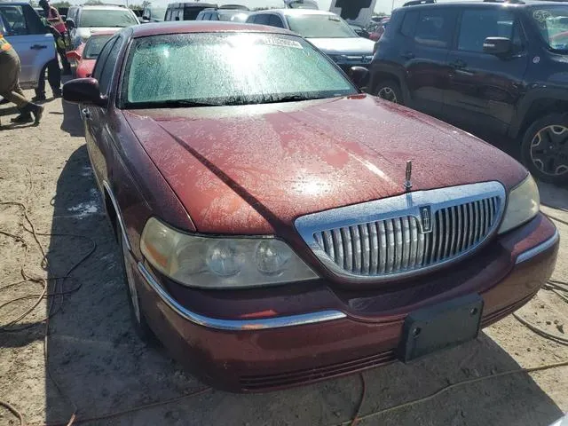 1LNHM83W74Y609367 2004 2004 Lincoln Town Car- Ultimate 5