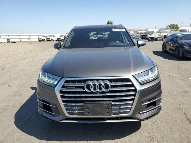 WA1LAAF75JD037490 2018 2018 Audi Q7- Premium Plus 5