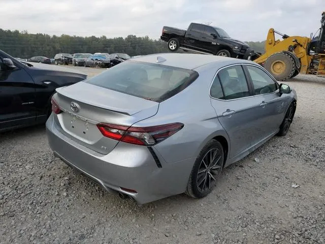 4T1G11AK0NU058185 2022 2022 Toyota Camry- SE 3