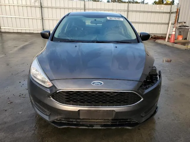 1FADP3F20JL327186 2018 2018 Ford Focus- SE 5