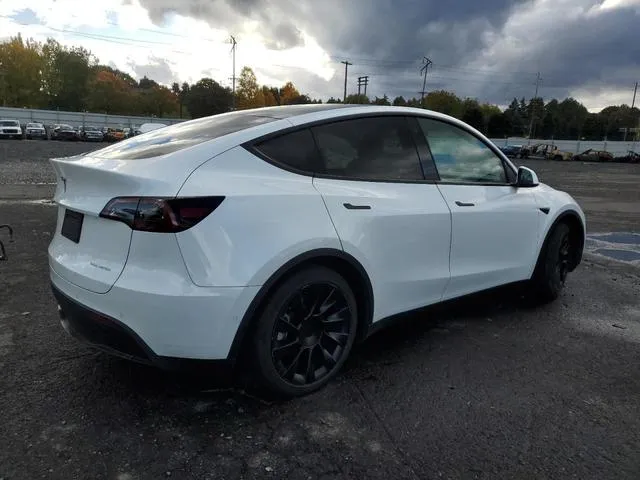 5YJYGAEE6MF293452 2021 2021 Tesla MODEL Y 3