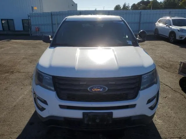 1FM5K8AR2JGC56527 2018 2018 Ford Explorer- Police Interceptor 5