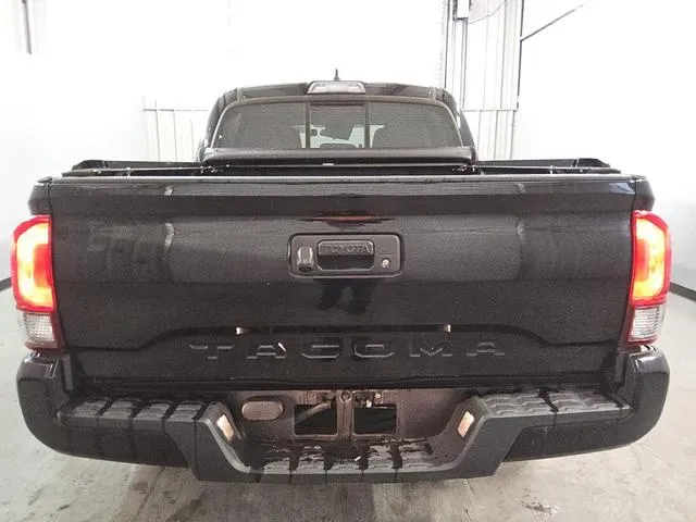 5TFAX5GN3LX181945 2020 2020 Toyota Tacoma- Double Cab 6