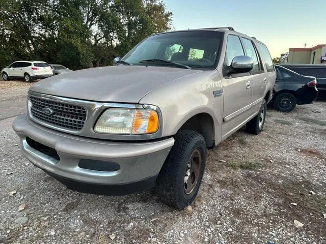 1FMPU18L6WLB54867 1998 1998 Ford Expedition 2