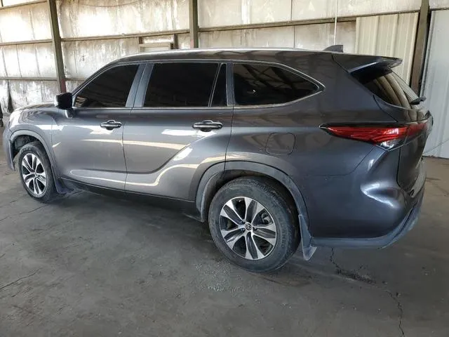 5TDKDRAH3PS048198 2023 2023 Toyota Highlander- L 2