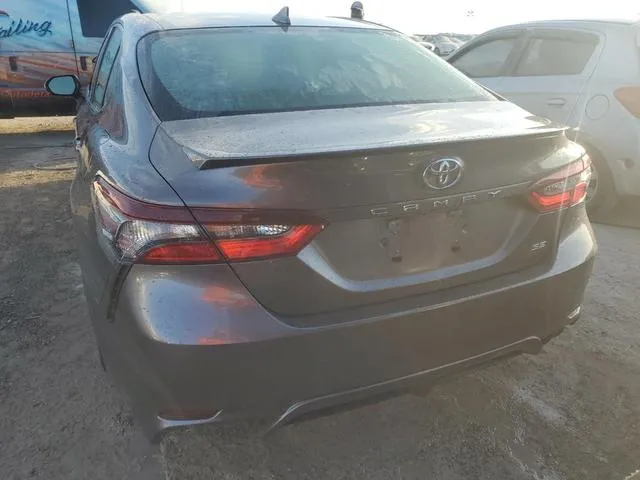 4T1G11AK1NU699040 2022 2022 Toyota Camry- SE 6