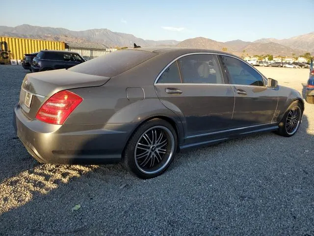 WDDNG7BB2AA352619 2010 2010 Mercedes-Benz S-Class- 550 3