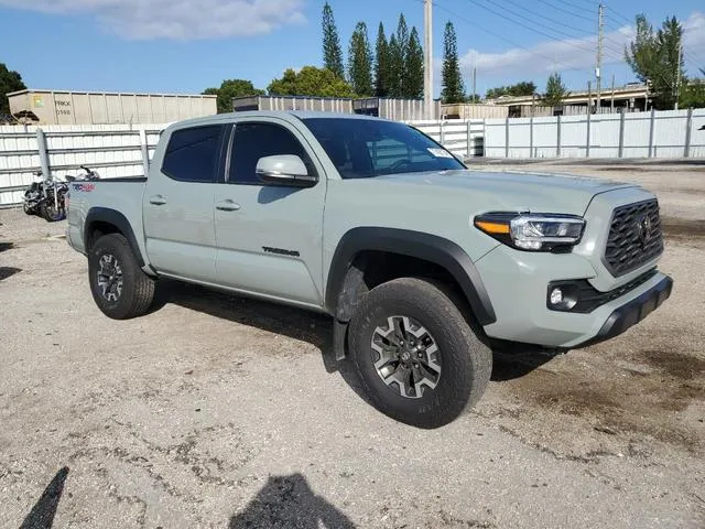 3TYCZ5AN2NT093459 2022 2022 Toyota Tacoma- Double Cab 4