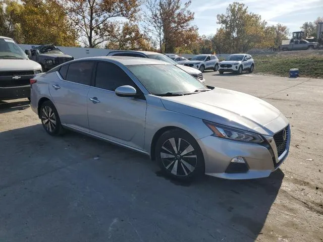 1N4BL4DV3MN407158 2021 2021 Nissan Altima- SV 4