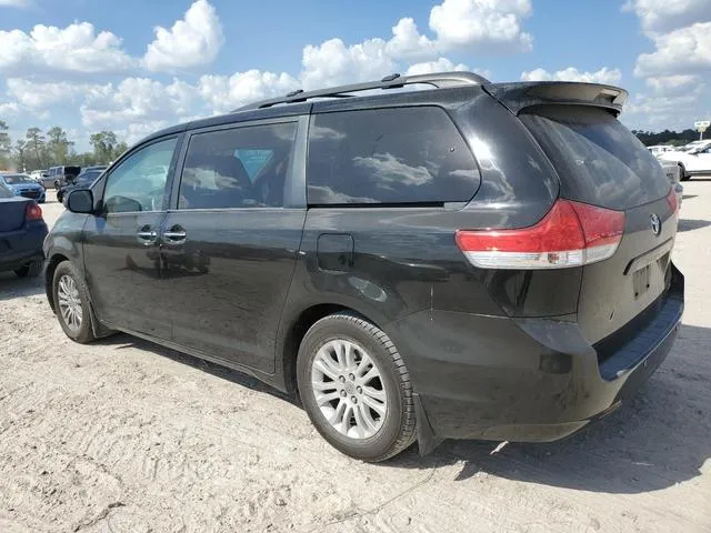 5TDYK3DC0ES437519 2014 2014 Toyota Sienna- Xle 2