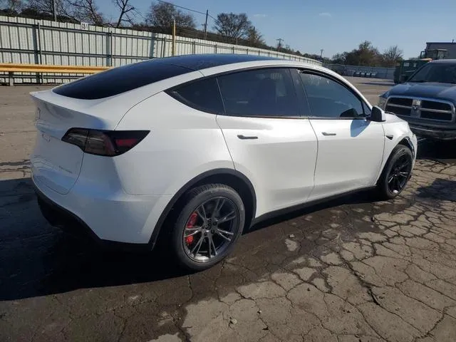 7SAYGDEE8RA319820 2024 2024 Tesla MODEL Y 3