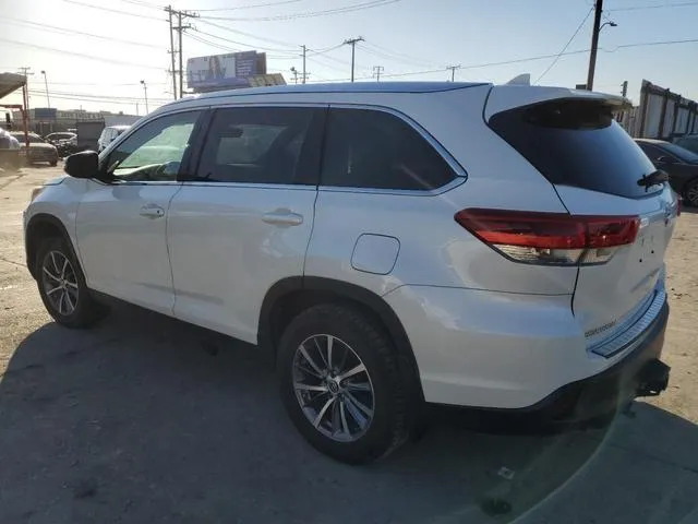 5TDJZRFH5KS628096 2019 2019 Toyota Highlander- SE 2