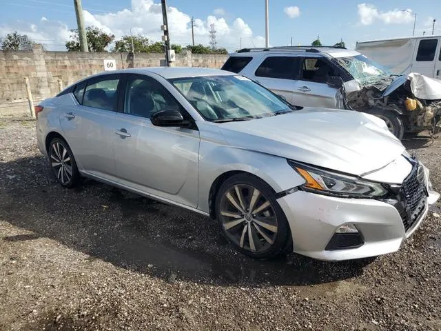 1N4BL4CVXNN303172 2022 2022 Nissan Altima- SR 4