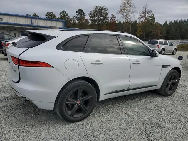 SADCP2FX5LA618619 2020 2020 Jaguar F-Pace- Checkered Flag 3